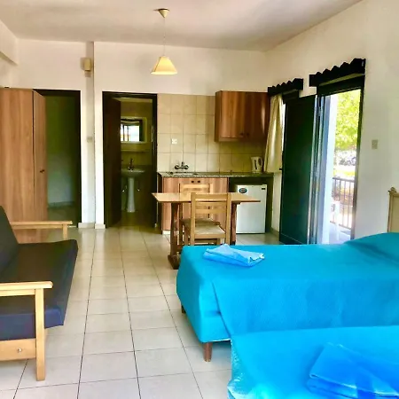 Carina איה נאפה