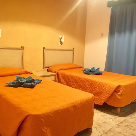 Carina איה נאפה