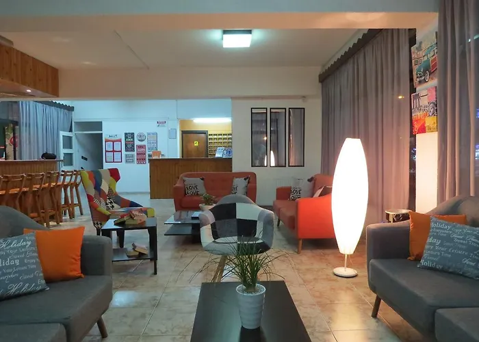 Aparthotel Carina 3*