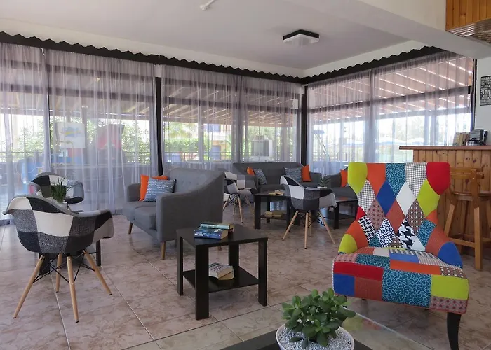 Aparthotel Carina 3*