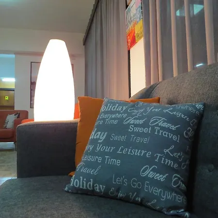 Hotel apartamentowy Carina