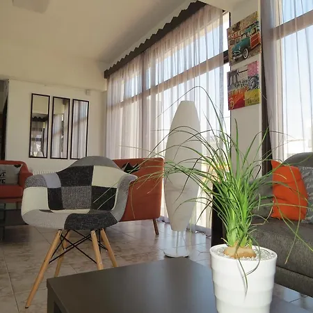 Lejlighedshotel Carina 2*
