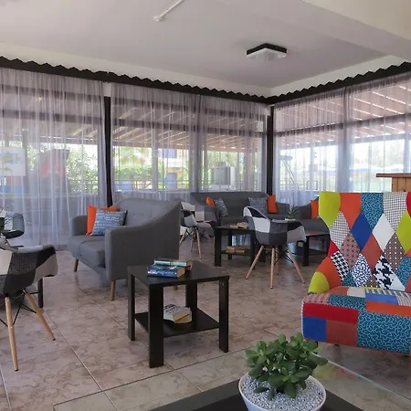 Hotel apartamentowy Carina 3*