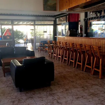 Carina Hotel apartamentowy Ajia Napa