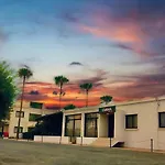 Carina Apartmanhotel 4*